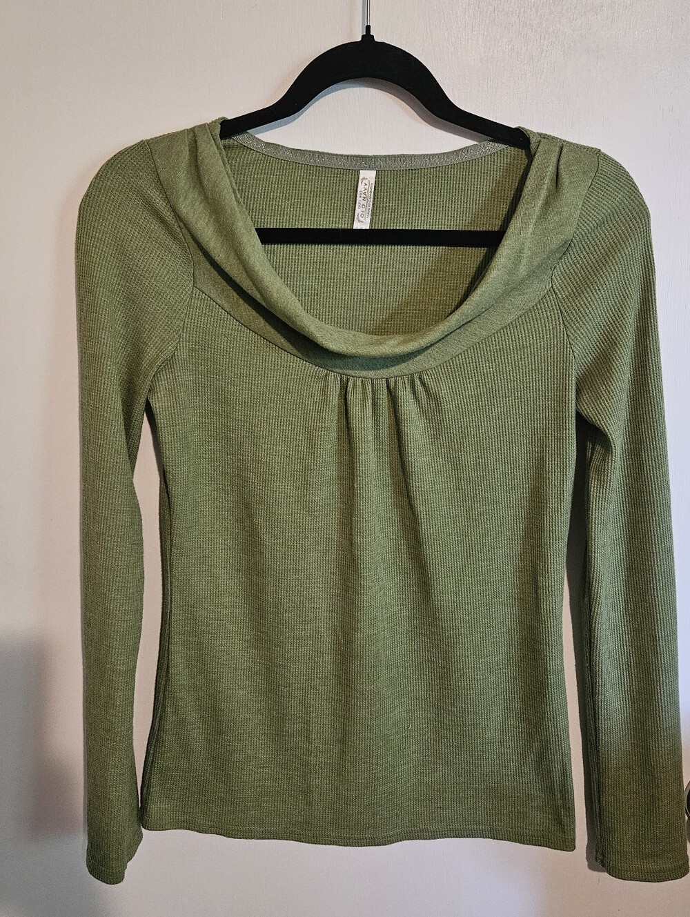 Old Navy Waffle Knit Top Size Medium Rounded Cowl Neck Casual Fall Spring